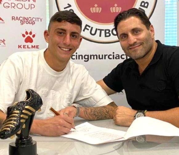 Dalla Serie D con la Nocerina al campionato di Serie B in Spagna