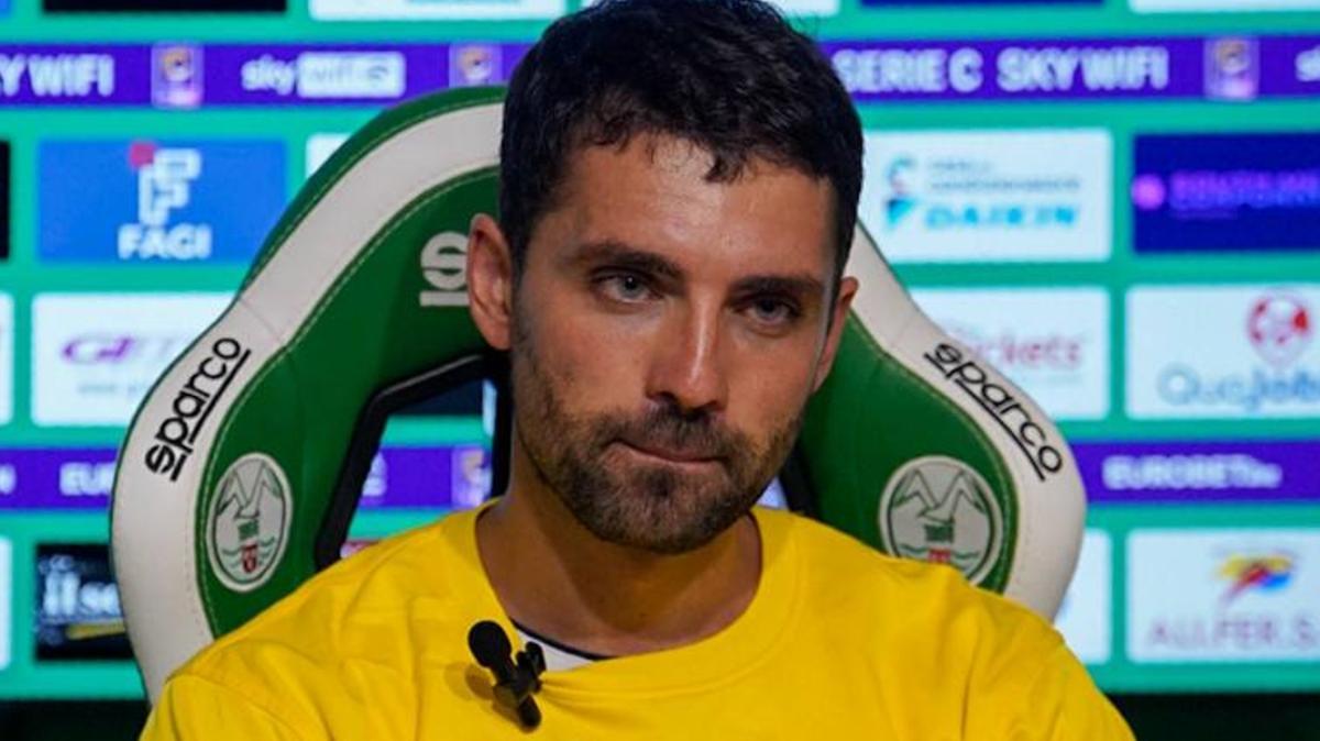 Cavese, si interrompe il rapporto con l’allenatore Di Giacomo