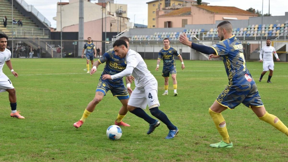UFFICIALE: Progresso, accordo con un centrocampista