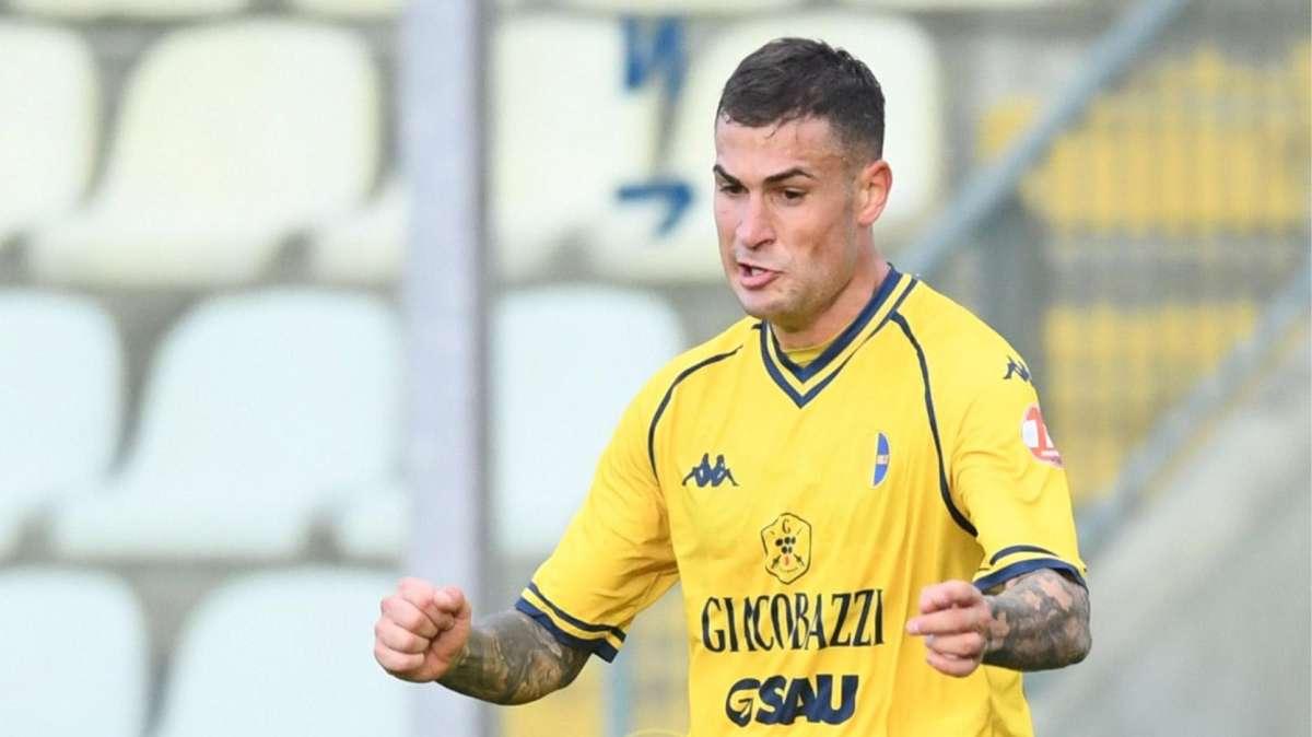 Legnago, Laurenti al passo d'addio: lo vogliono tre club di serie D