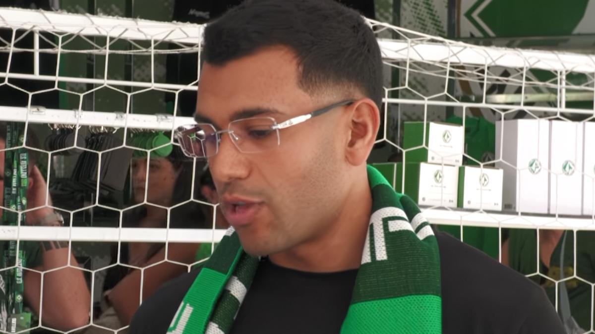 Avellino, Cheddira: «Mi ha convinto l'ambizione del club»