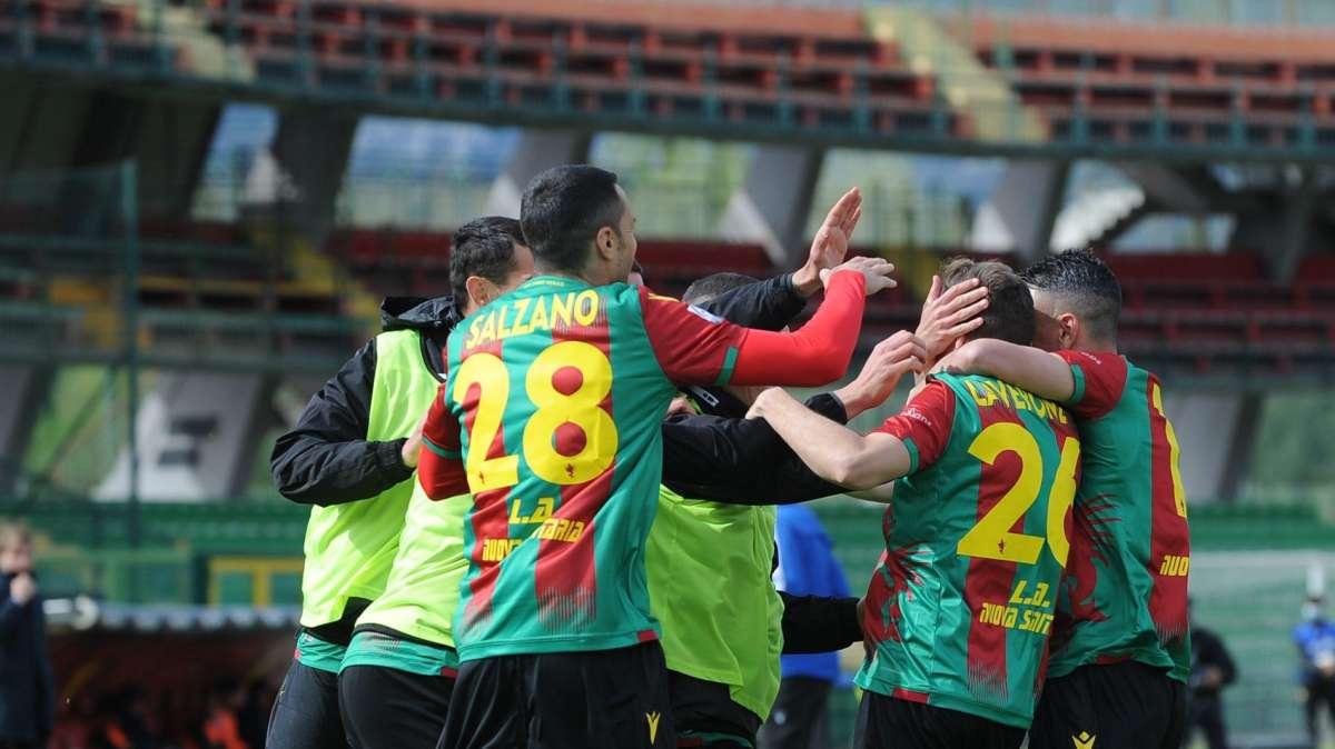 La Ternana non va in ferie: pesante 7-2 alla Cavese