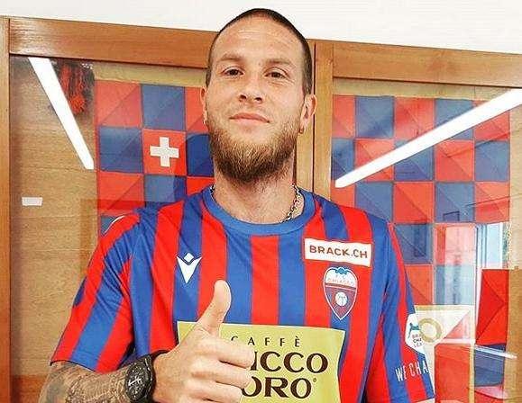 L'ex Palermo e Livorno Morganella torna in Svizzera