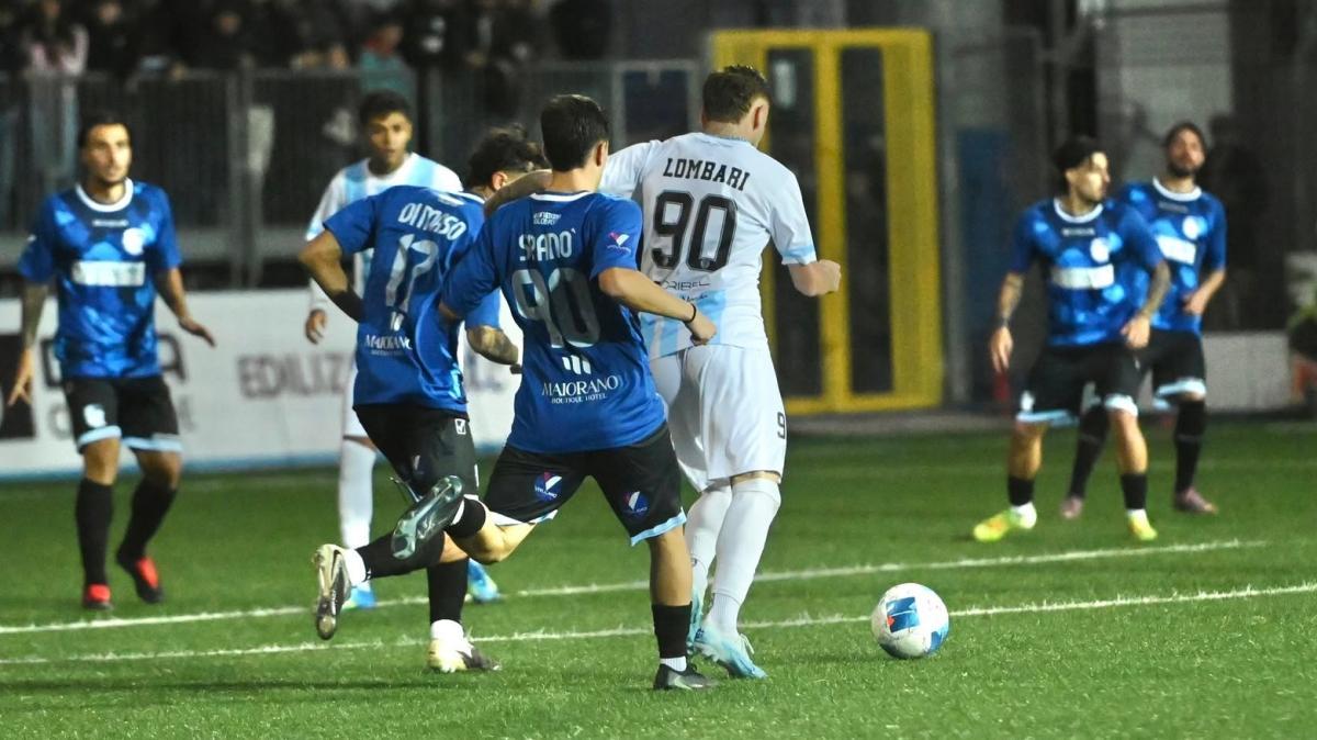 Virtus Francavilla ok, Manfredonia steso 2-0: super Ahmetaj fa doppietta ed è di nuovo primato