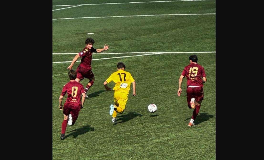 Lorenzo Monanni, il talento che ha scelto i libri: «La Serie D è bellissima ma precaria, studio per il mio futuro»