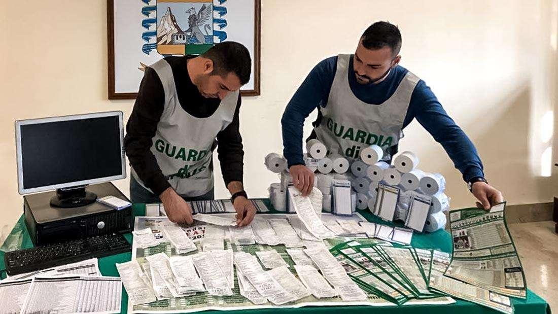 Scommesse illegali: nei guai diverse società e calciatori