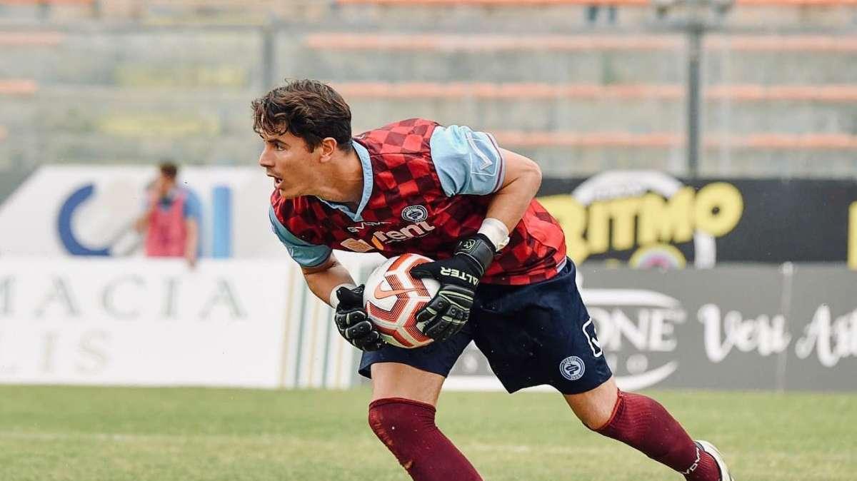 Svincolati - Portiere scuola Napoli con ex Portici