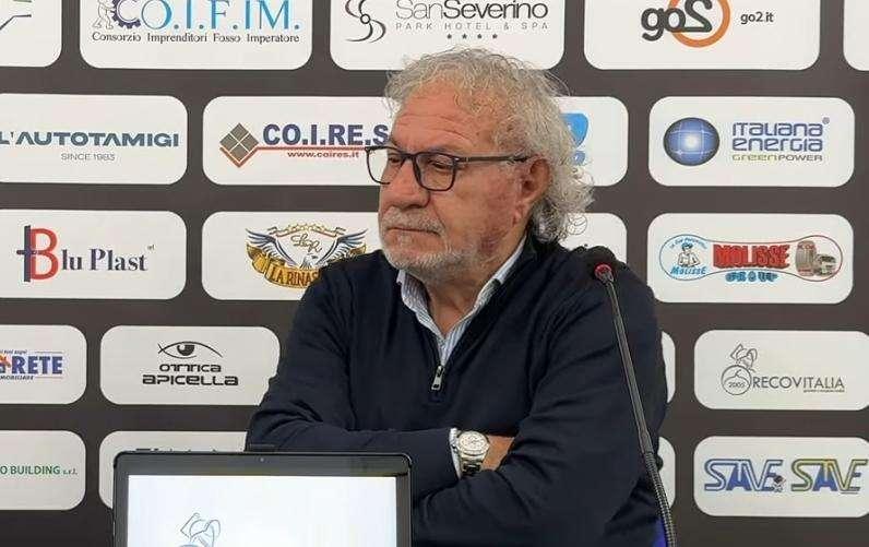 Nocerina, D'Eboli fa il punto: «Più squadra grazie al mercato»