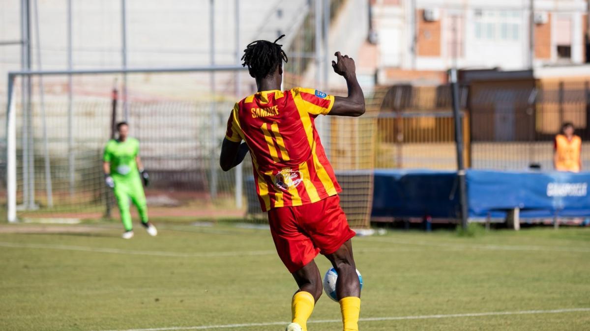 Igea Virtus, Samake resta in giallorosso: respinte le sirene di Reggina e Trapani