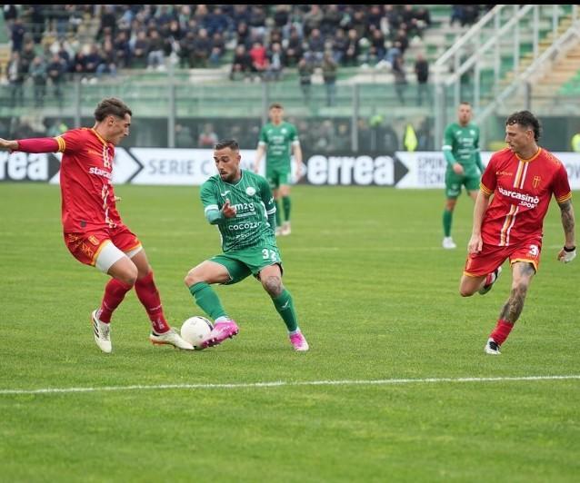 Svincolati - Sul mercato un esterno da oltre 500 presenze tra B e C