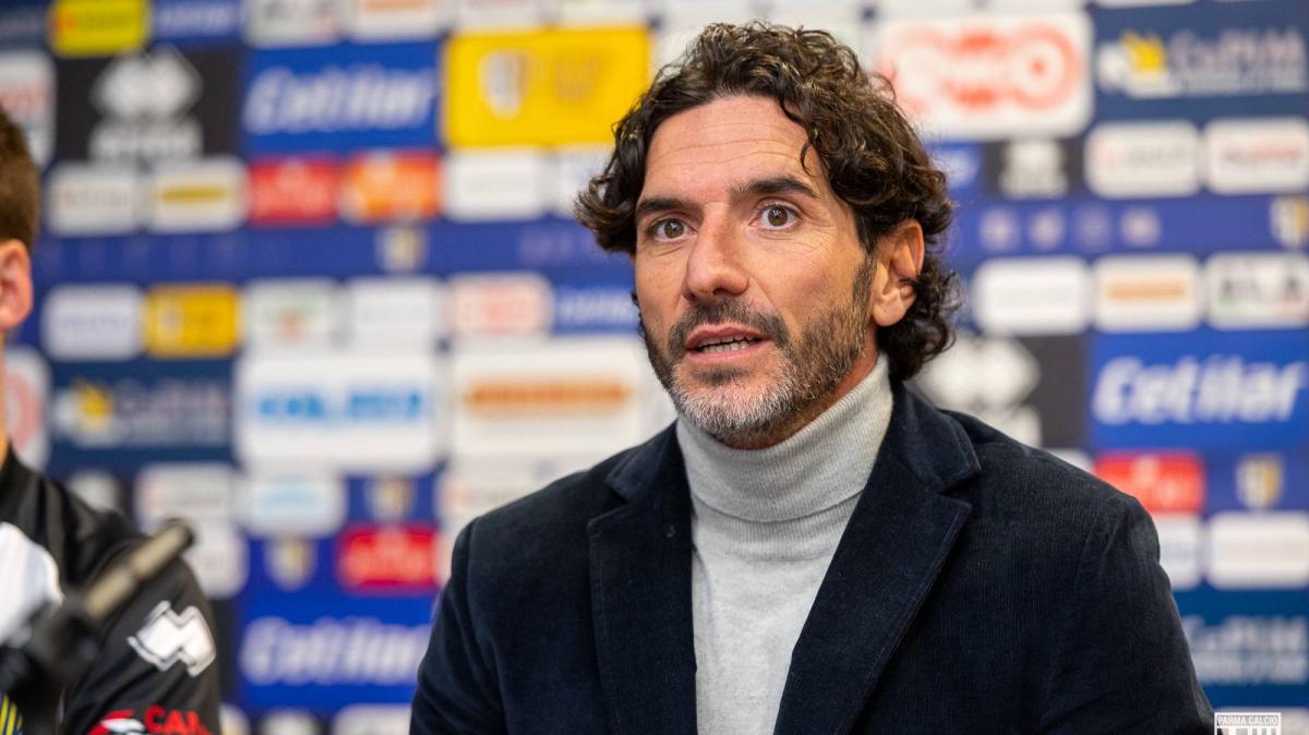 Livorno a caccia di esperienza: contatti avviati con l'ex Parma Alessandro Lucarelli