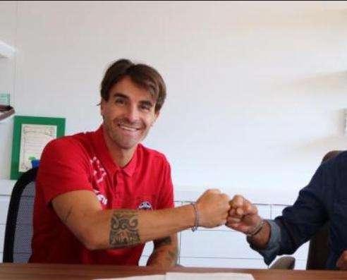 UFFICIALE: Crotone, a centrocampo ora passa tutto da Luca Cigarini