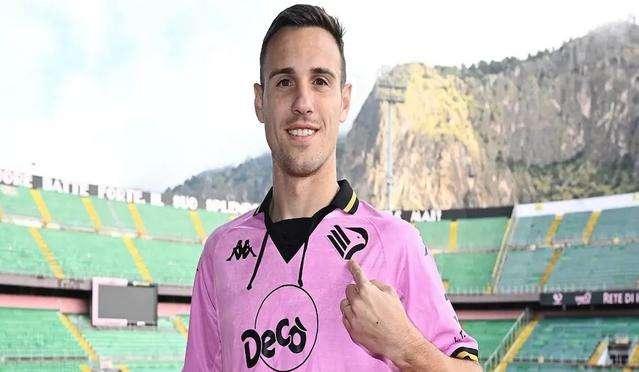 UFFICIALE: Palermo, c'è un arrivo dalla Serie A per la mediana