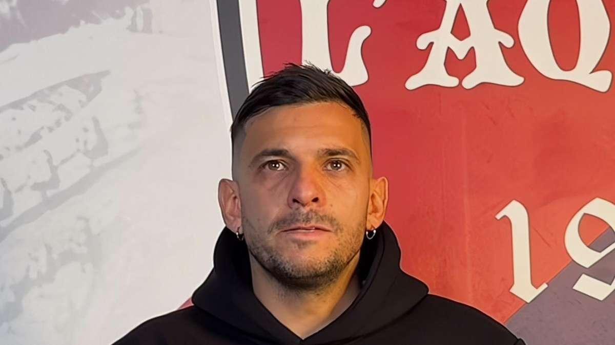 L'addio commosso del "Pocho" Banegas a L'Aquila: «Le nostre strade si dividono, ma l'amore per questa città non si distruggerà mai»
