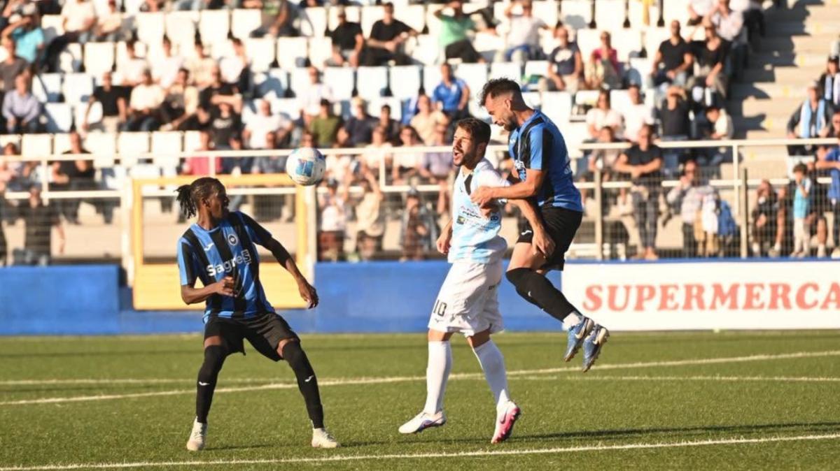 La Virtus Francavilla resta al comando: il Gladiator si arrende 2-1 alla Nuovarredo Arena