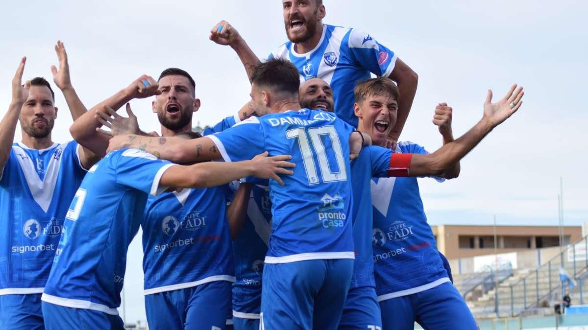 Il Brindisi in dodici minuti sbriga la pratica Martina