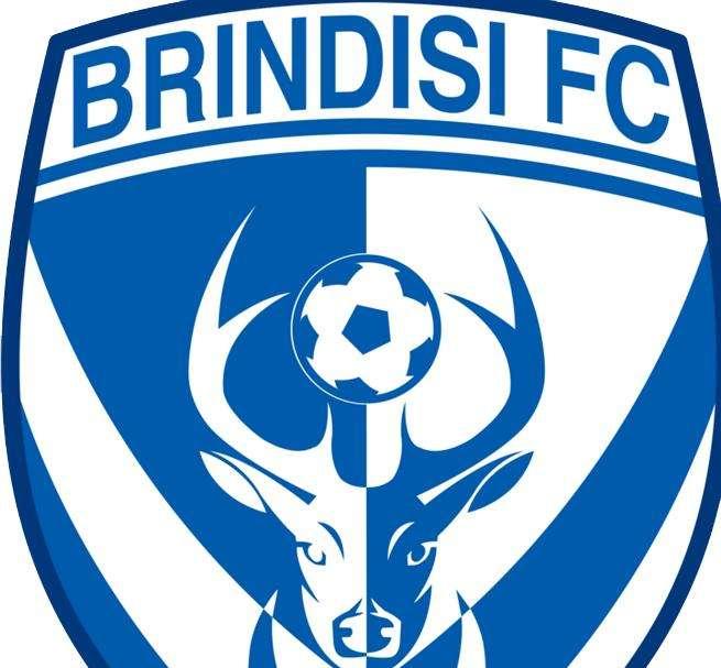 Brindisi, il diesse Dionisio: «Salviamoci prima e poi ci divertiremo»