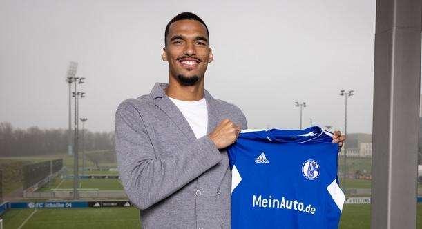 Lo Schalke 04 ha preso in prestito Moritz Jenz dal Lorient