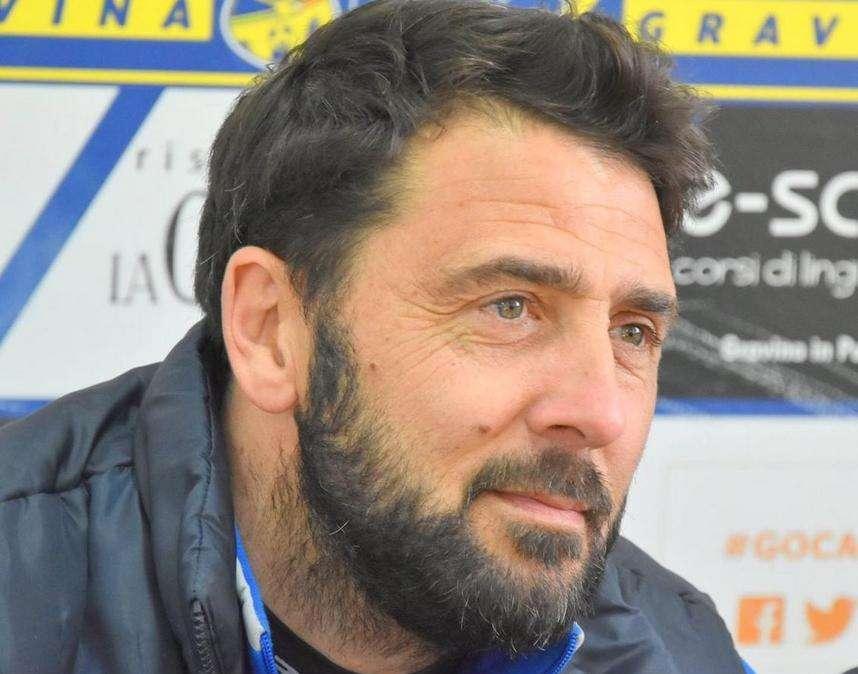 Gravina, ufficiale: in panchina resta Valeriano Loseto