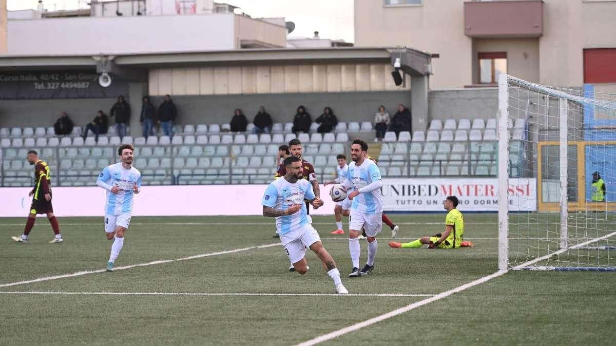 Taranto, campo e non solo: si accende l'estate rossoblù, doppio colpo in canna?