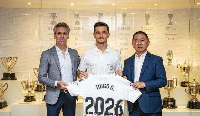 Hugo Guillamón rinnova il proprio contratto col Valencia