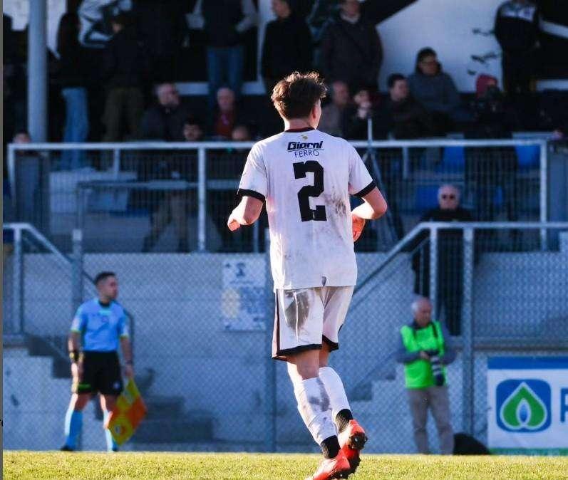 Svincolati - Un giovane difensore esterno con 58 partite giocate in D