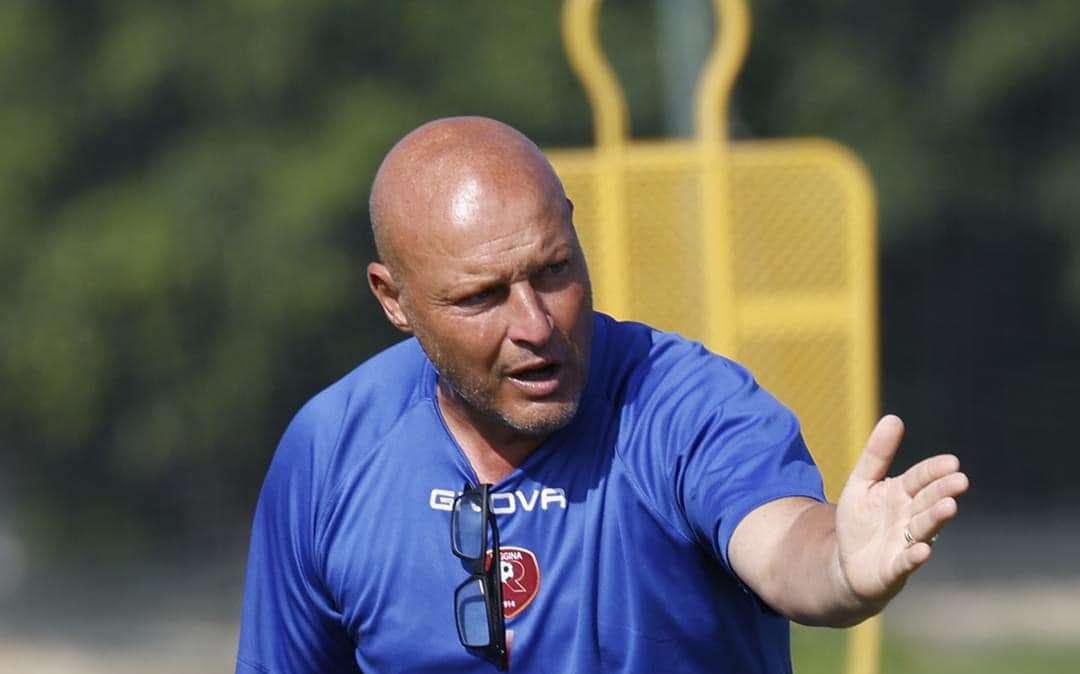 Reggina, mister Pergolizzi: «Domani come il primo giorno di scuola»