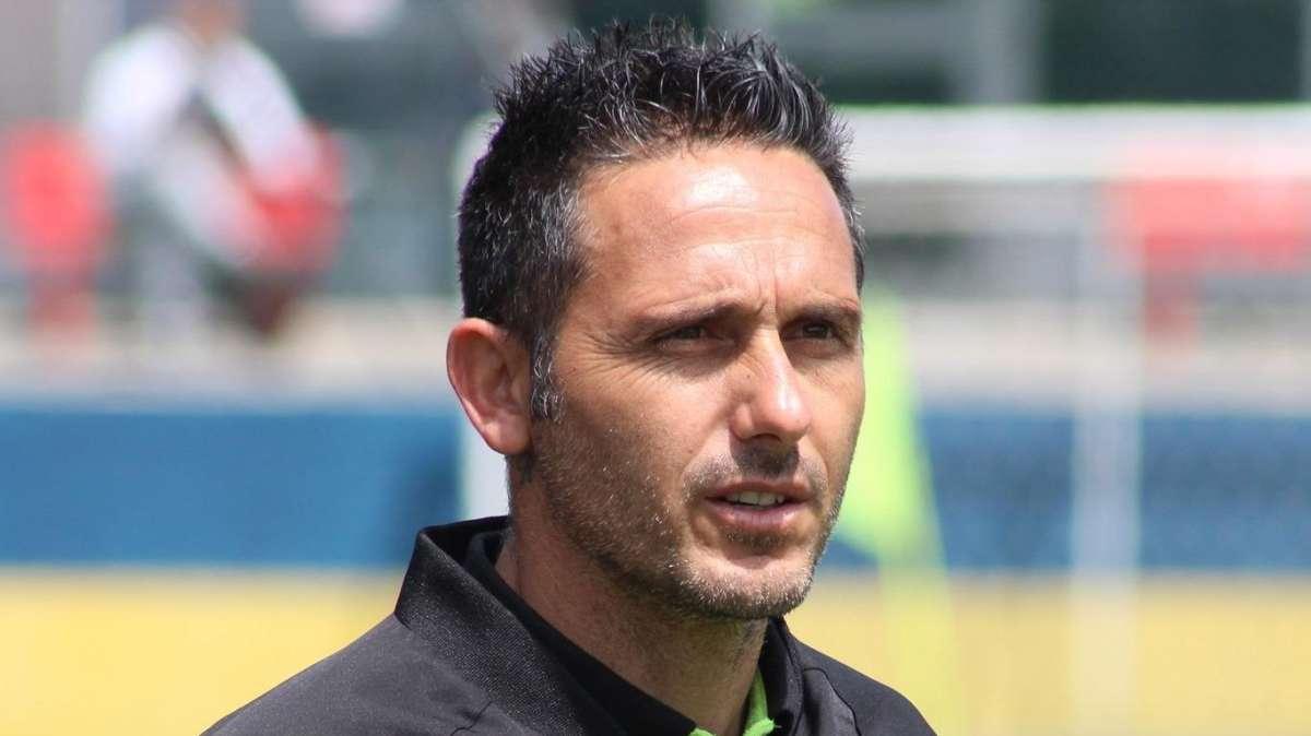 Turris, mister Di Michele: «Classifica corta: equidistanti dai playoff e a due dai playout»