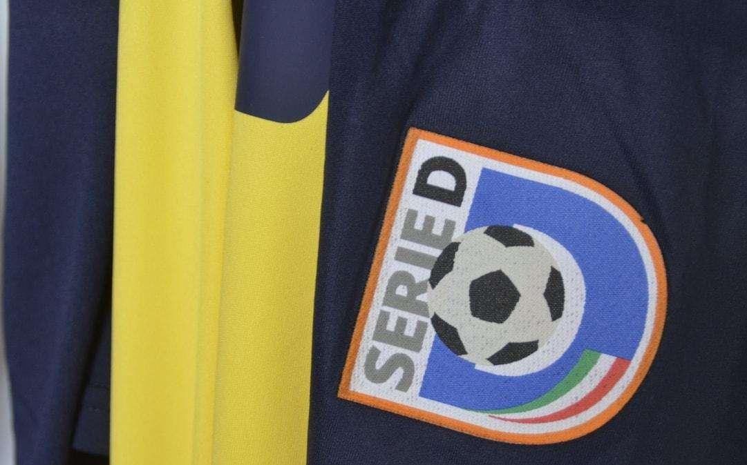 Covid-19, è boom di contagi nel calcio: l'inizio della Serie D può slittare?