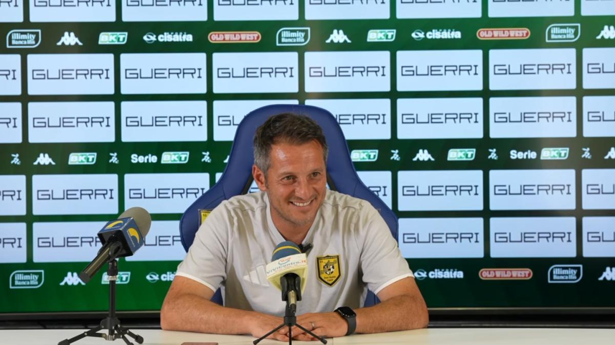 De Giorgio carica la Juve Stabia: «A Vicenza gara speciale, ma testa solo al campo»