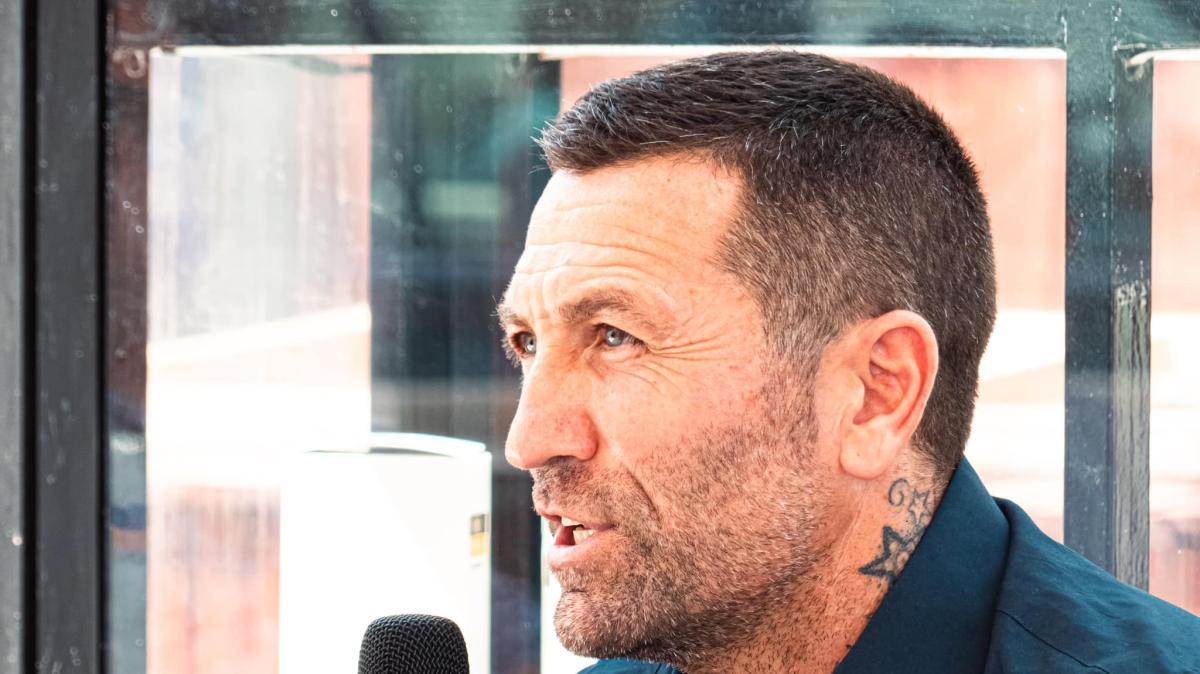 «Il mercato così lungo porta via energie, a me servono uomini che vogliano il Pescara»: Antonio Buscè lancia la sfida e fa il punto della situazione