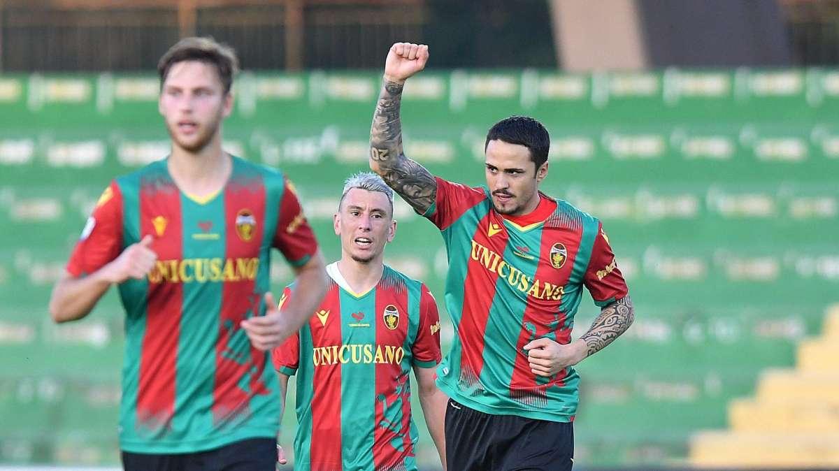 Lega Pro, i risultati dei recuperi delle 15: sette gol della Ternana, Palermo ko. Pari Ravenna e Pistoiese