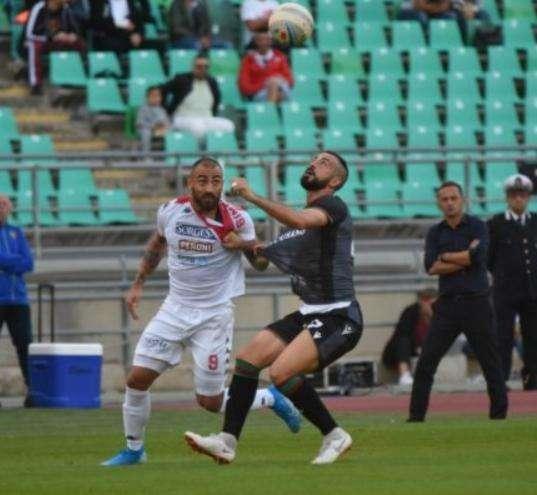 Ternana, lesione all'adduttore per Defendi. Bergamelli si opera