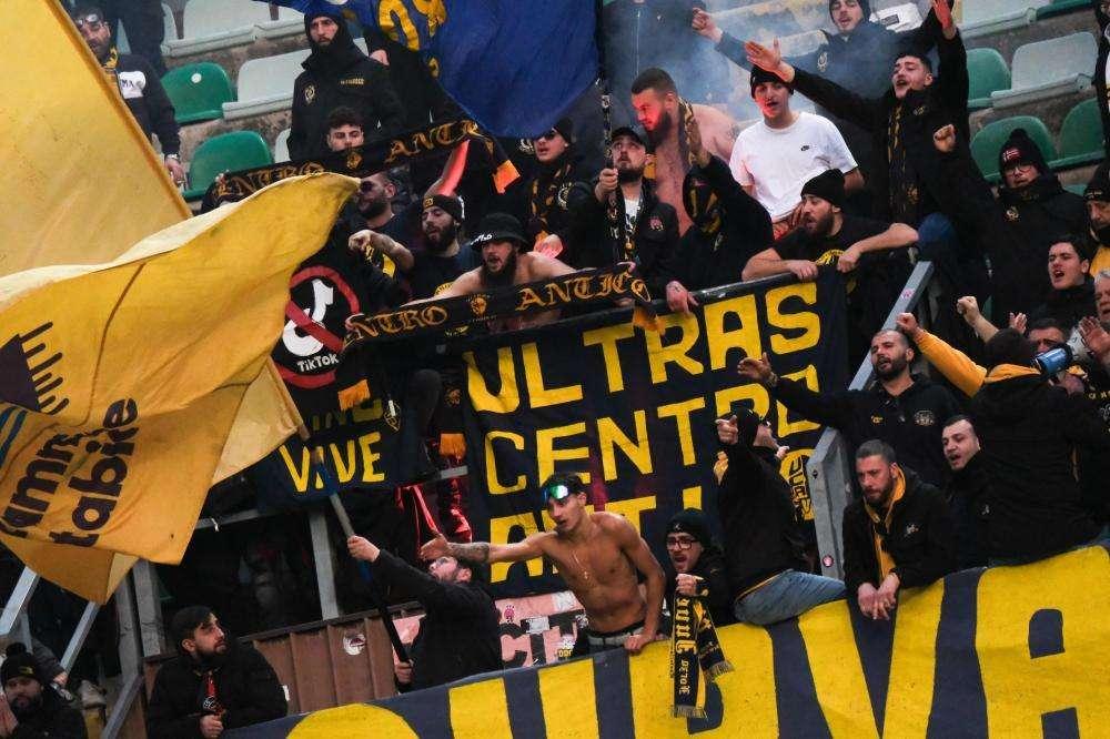 Play-off Serie B LIVE! Aggiornamenti in tempo reale con gol e marcatori di Juve Stabia-Palermo