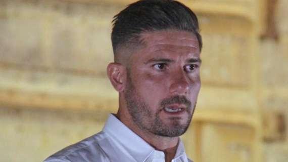 Fasano, l'argentino Capomaggio difficile trattenerlo. Dura anche per Danucci