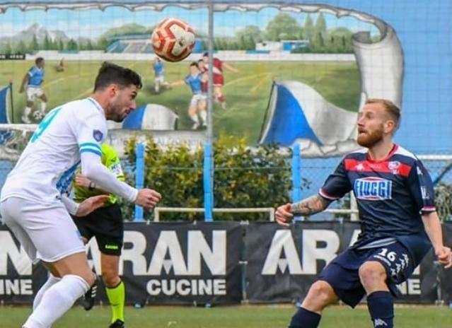 Serie D, domani in campo: arbitri e programma dei recuperi del 7 aprile 
