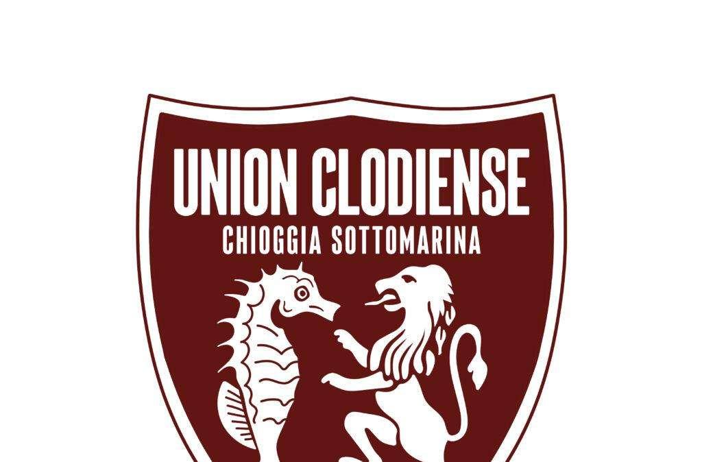 Caso in Serie D: gruppi organizzati "bloccano" il cambio logo del club