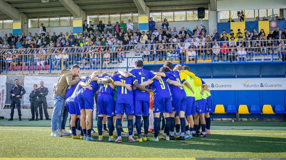 Castrumfavara ancora attivo sul mercato, il DG Messinese allo scoperto: «Cerchiamo un difensore e un attaccante di spessore»