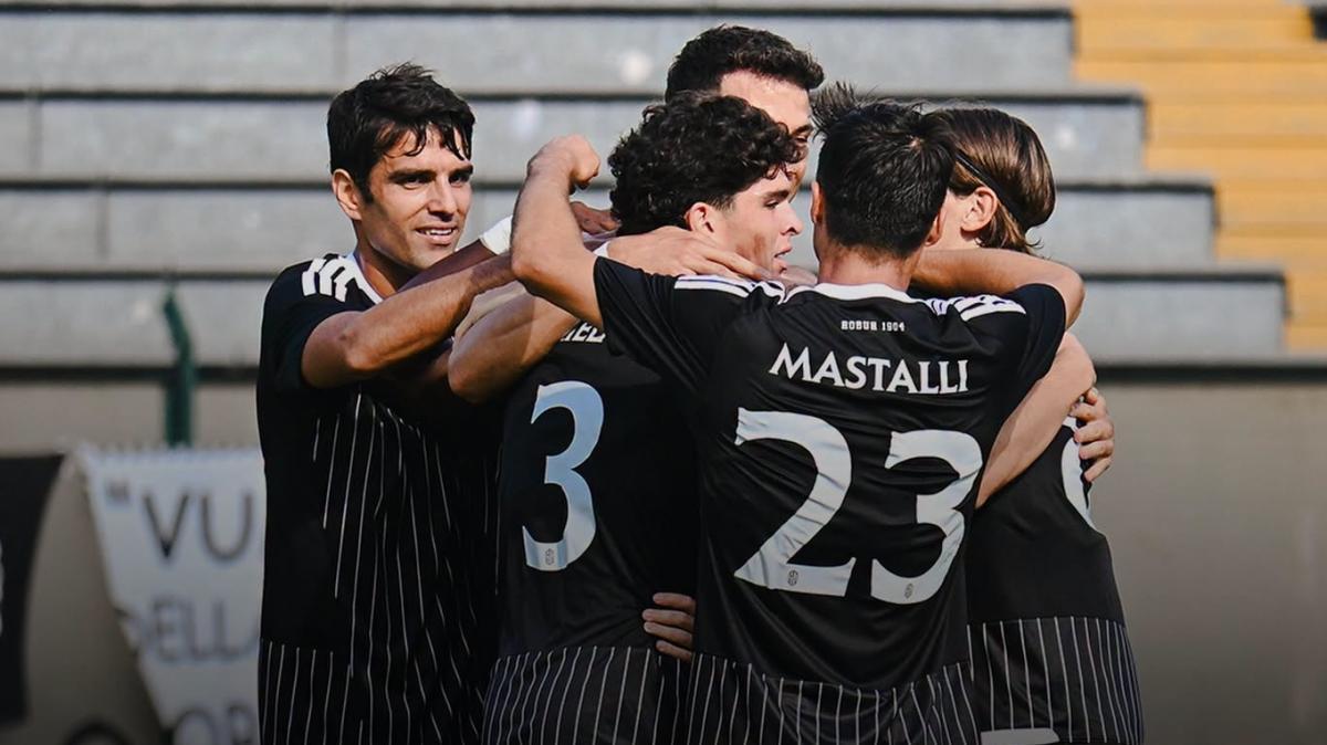 Il Siena rialza la testa: Ciofi e Lipari firmano il 2-1 contro il Seravezza