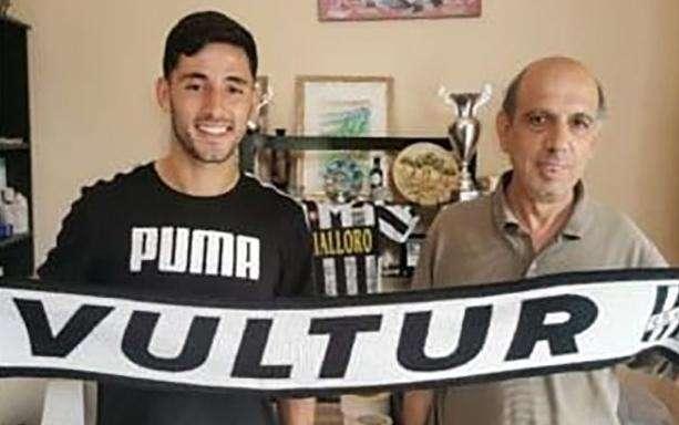 Un attaccante argentiino sposa il progetto della Vultur