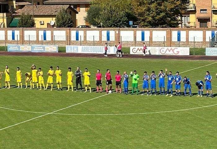 Serie D: malore in campo per un allenatore, sospesa una partita