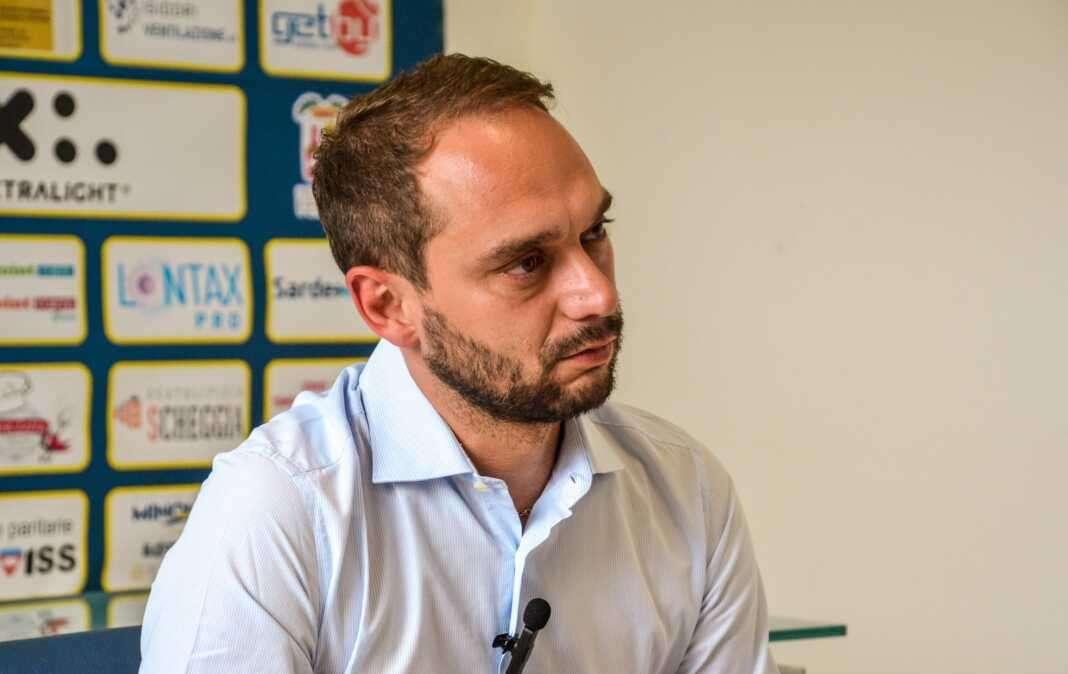 Cosenza: corsa a due per la carica di direttore sportivo?