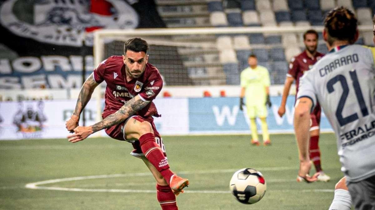 Torres: per la mediana piace un calciatore in uscita dal Mantova