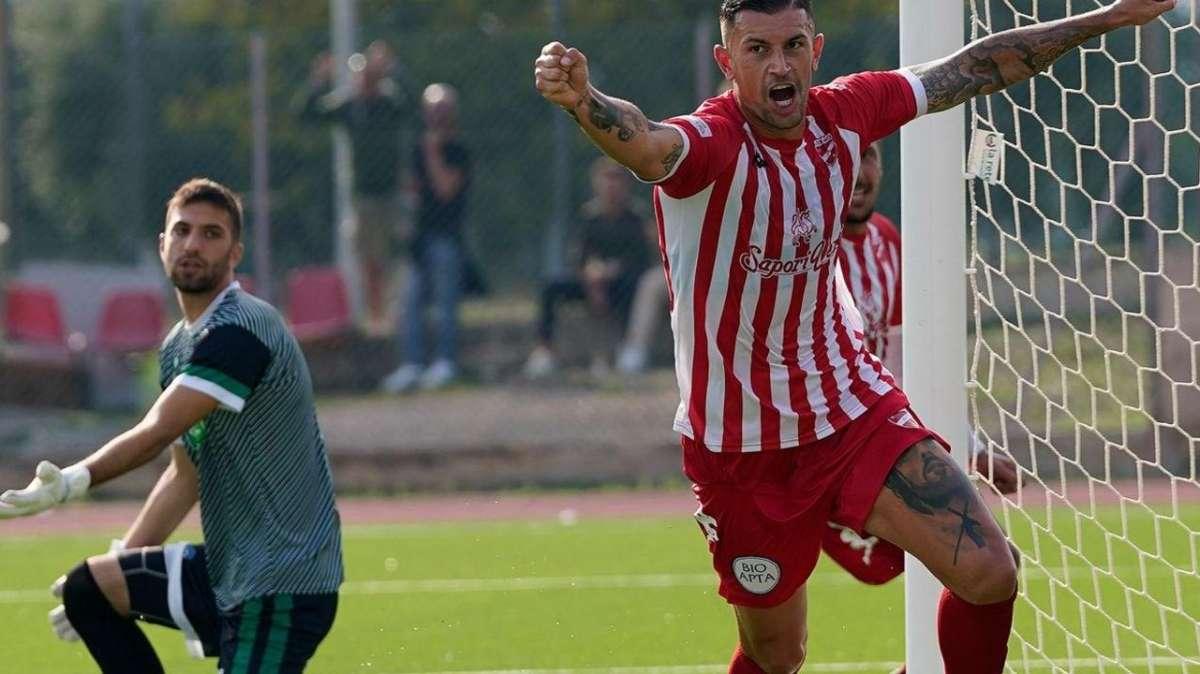 Rumors su Luis Galesio: tre club di D sul 32enne attaccante