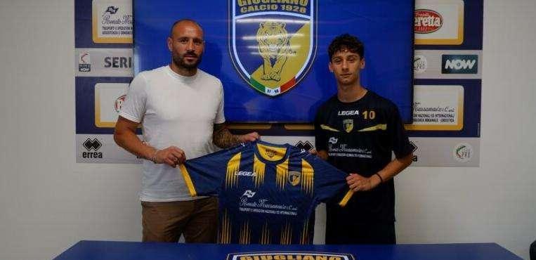 Giugliano, primo contratto di apprendistato per il giovane talento Esposito