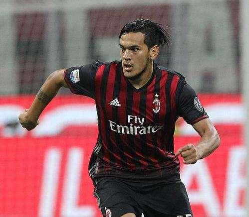 UFFICIALE: Un difensore ex Milan rinnova col Palmeiras