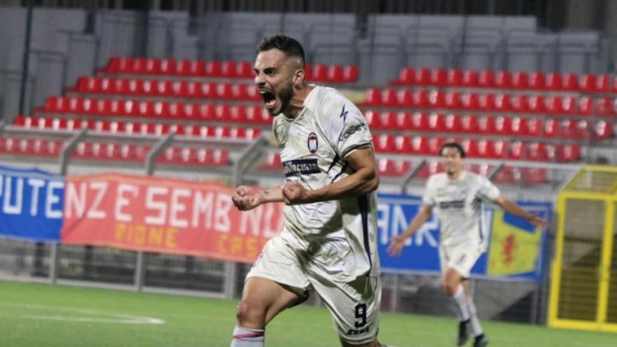 Calciomercato Salernitana: Faggiano fissa le priorità, per l'attacco spuntano Patierno e Gomez