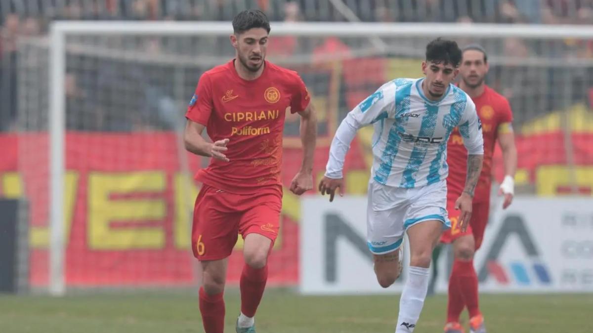 Un rinforzo per la mediana di Marchionni: la Reggina vicina all'accordo per un ex Ravenna