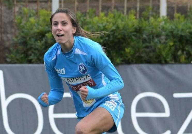 Il Napoli batte di misura il Bari e centra tre punti fondamentali