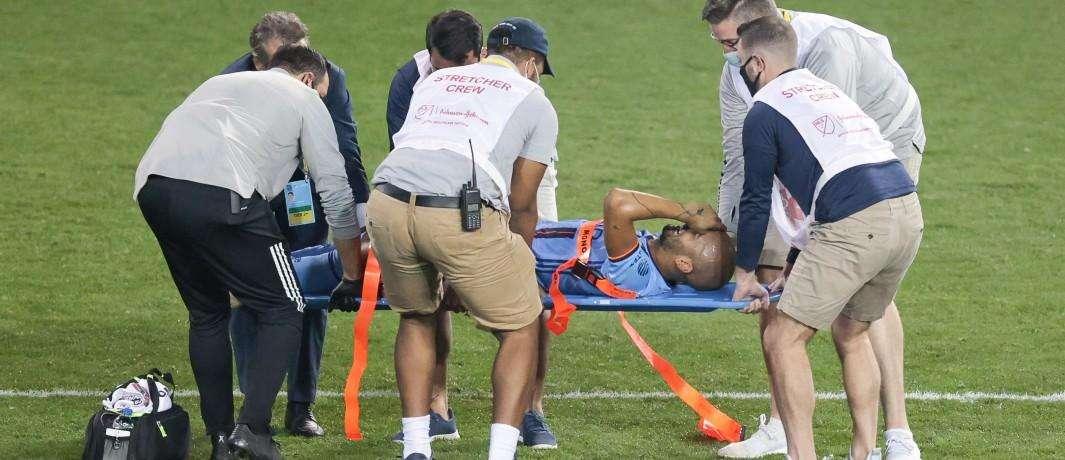 Heber exits match against TFC with apparent knee injury